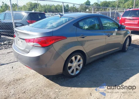 2013 Hyundai Elantra Limited z USA, uszkodzony, nr VIN 5NPDH4AE3DH196939